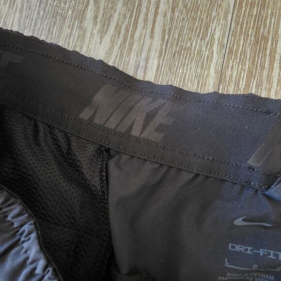 Nike Unlimited Dri-FIT 5" Unlined Versatile Training Shorts Black DV9336-010 L - Picture 6 of 14